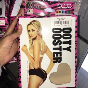 BOOTY BOOSTER 🗳